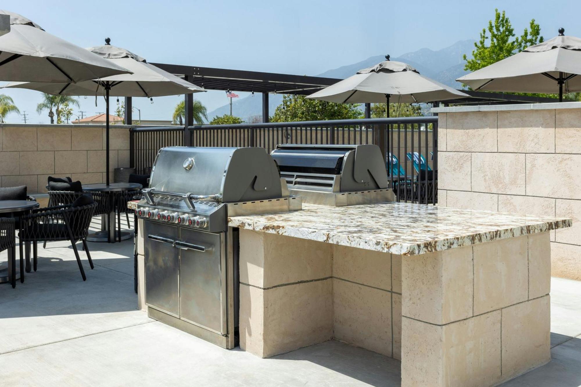 Towneplace Suites By Marriott Monrovia Ngoại thất bức ảnh
