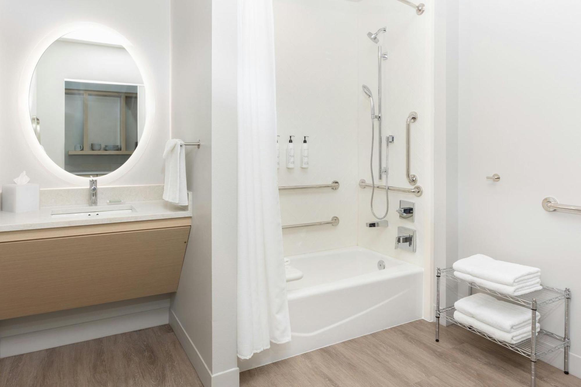 Towneplace Suites By Marriott Monrovia Ngoại thất bức ảnh