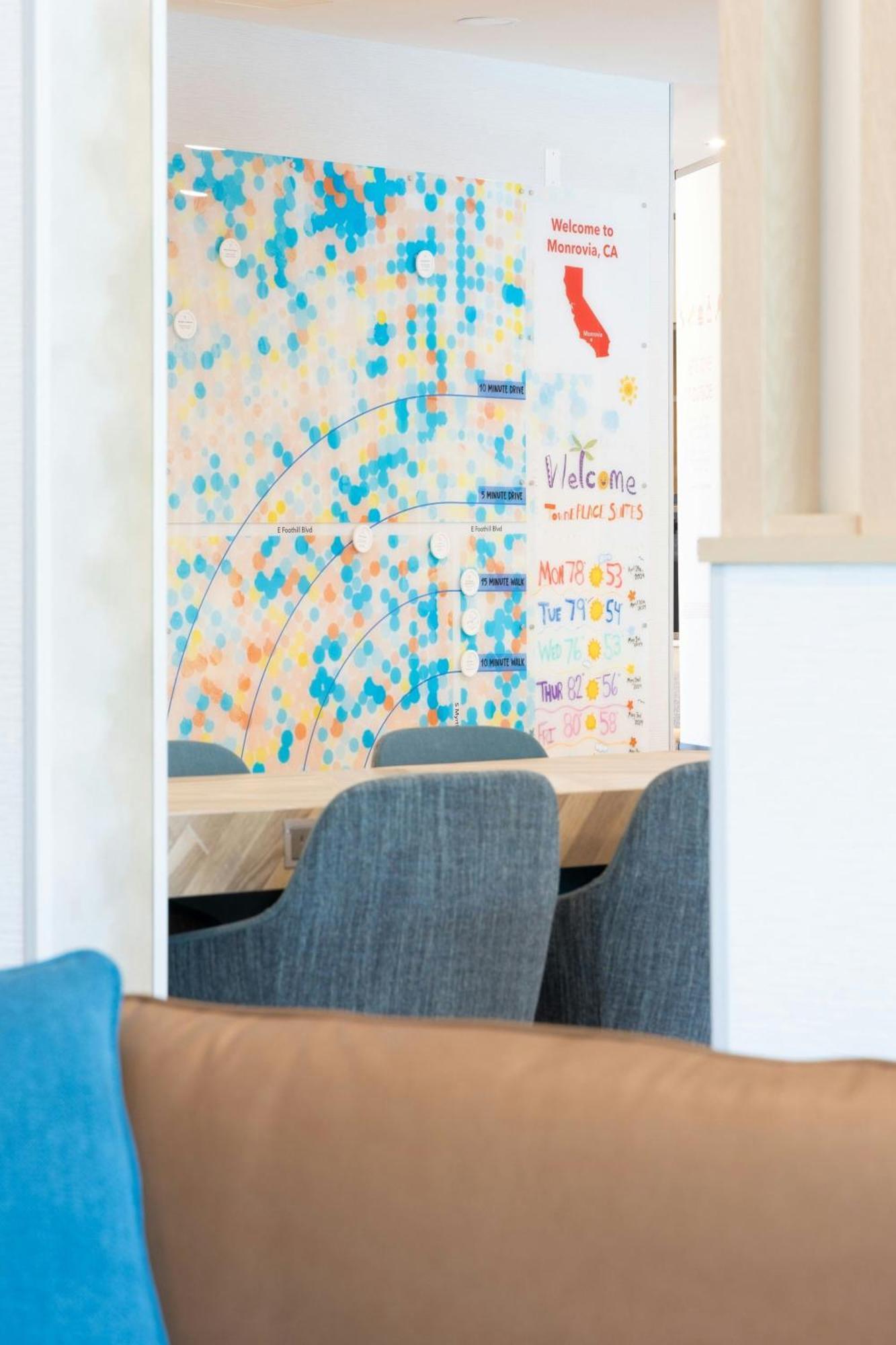 Towneplace Suites By Marriott Monrovia Ngoại thất bức ảnh